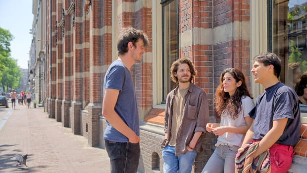 Buitenlandse studenten keren vaker terug na hun studie
